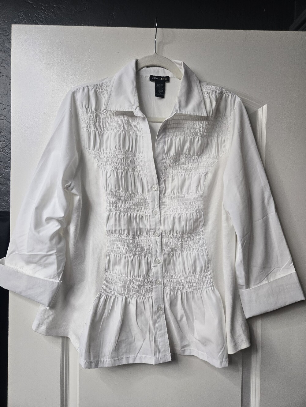 Robert Louis XL Worthington White Smocked Button-Down Blouse. Brand New.